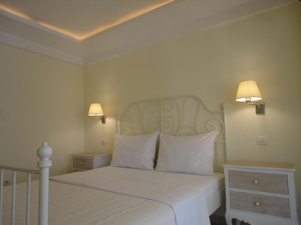 Guest House Sea Breeze Свети Стефан Стая снимка