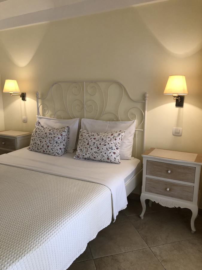 Guest House Sea Breeze Свети Стефан Екстериор снимка